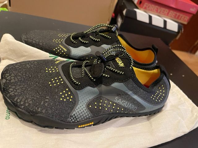 Zapatillas Saguaro Talla 43 Negras/Grises Nuevas