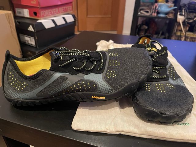 Zapatillas Saguaro Talla 43 Negras/Grises Nuevas