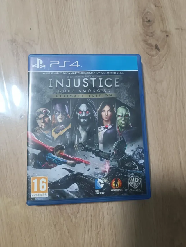 Injustice Gods Among Us Ultimate Edition PS4
