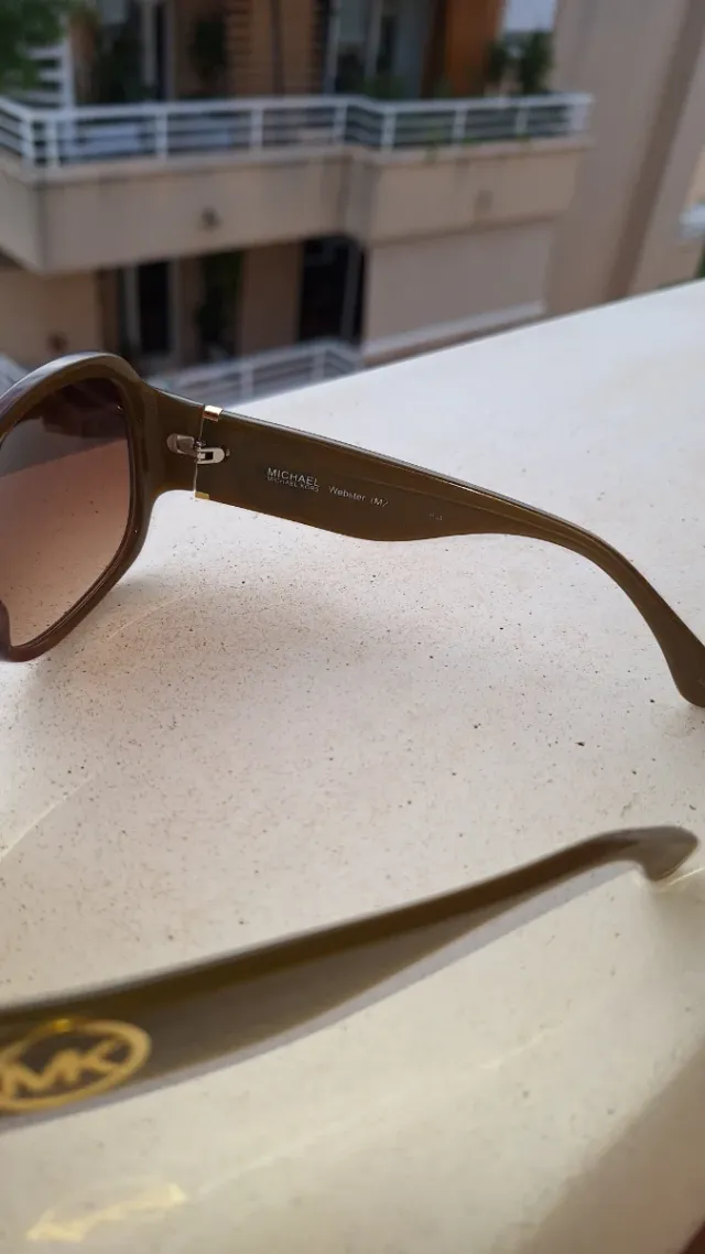 Gafas de sol marrones