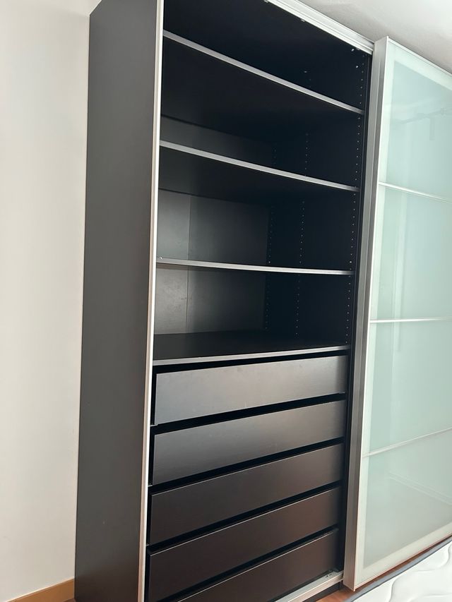 Armario Ikea puertas correderas cristal