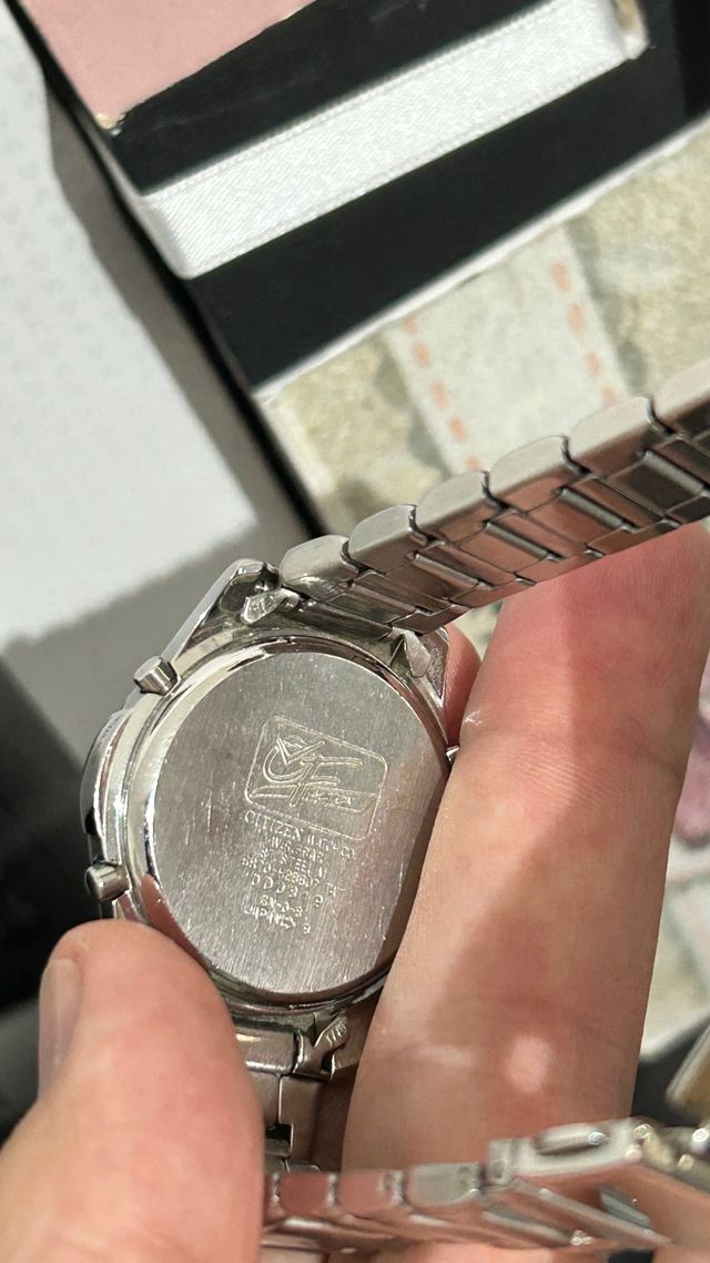 Reloj Citizen de Acero