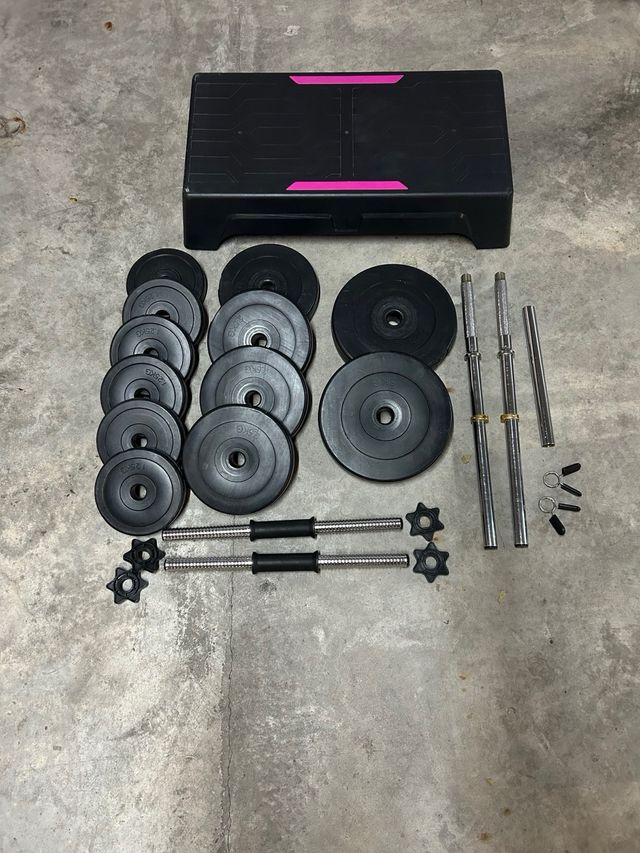 Conjunto de pesas y step