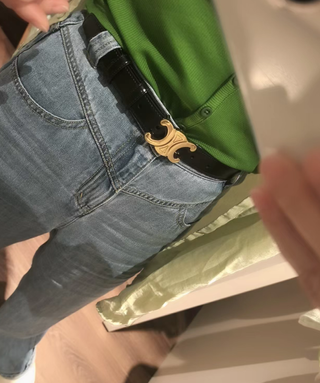 Cintura nera Celine con fibbia dorata