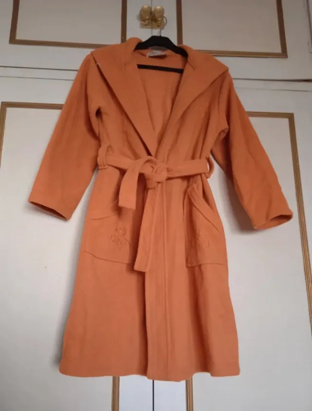 Bata niña naranja talla 10
