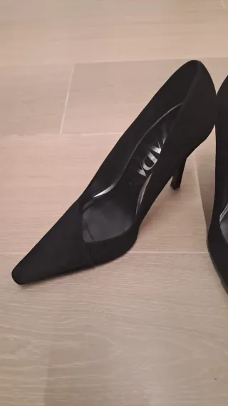 Zapatos de salón Zara negros talla 38