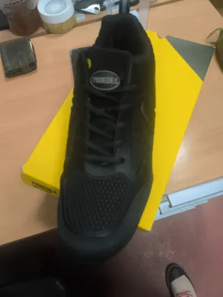 Zapatos de seguridad negros Paredes