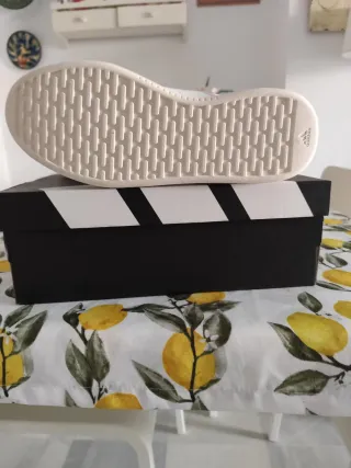 Zapatillas Adidas Blancas y Verdes