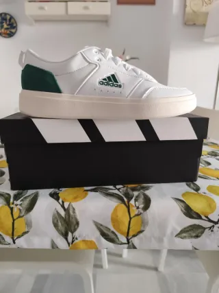 Zapatillas Adidas Blancas y Verdes
