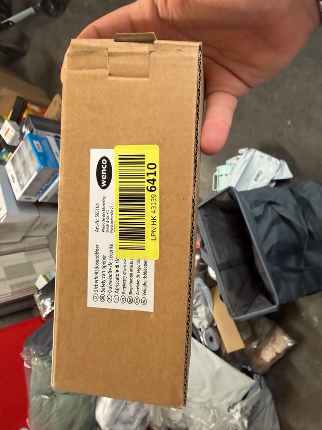 Apriscatole nero e argento