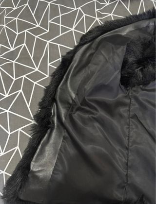 Gilet in eco pelliccia nero