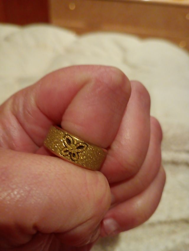 Anillo Lotus steel no es oro es Lotus dedo delgado