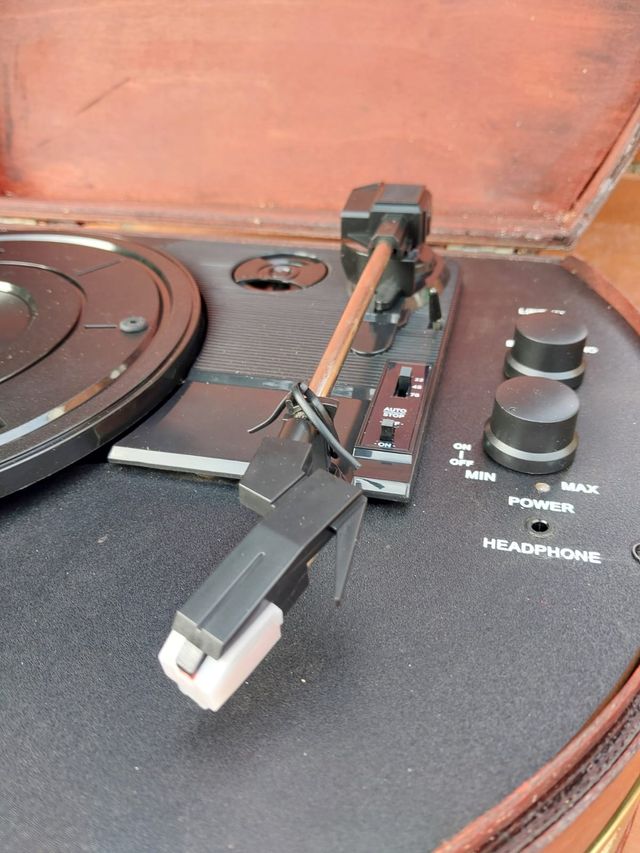 Tocadiscos Maleta Vintage ClearClick Bluetooth USB