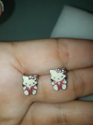 Pendientes hello Kitty