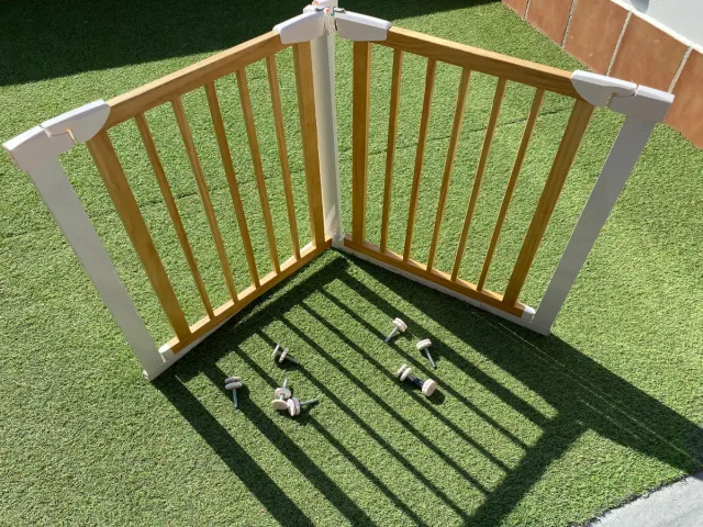 Barrera de seguridad para escaleras de madera