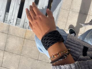 Pulseras Muñequeras Negras con Cierre Plateado