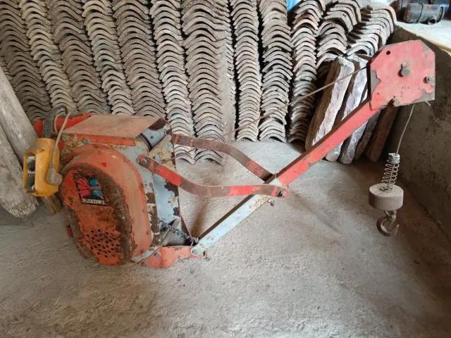 Grúa de obra WYSKEHR'S. 250Kg