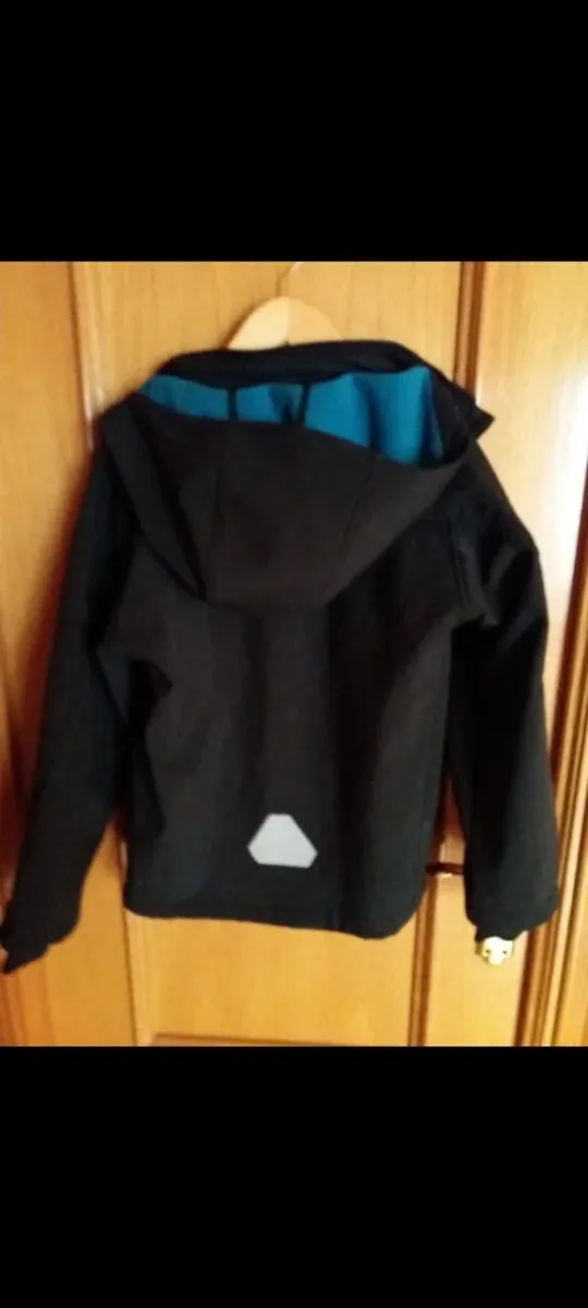 Abrigo infantil talla 7-8 años