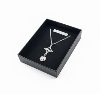 Collar Nudo de Bruja y Tetragramaton Plata de Ley