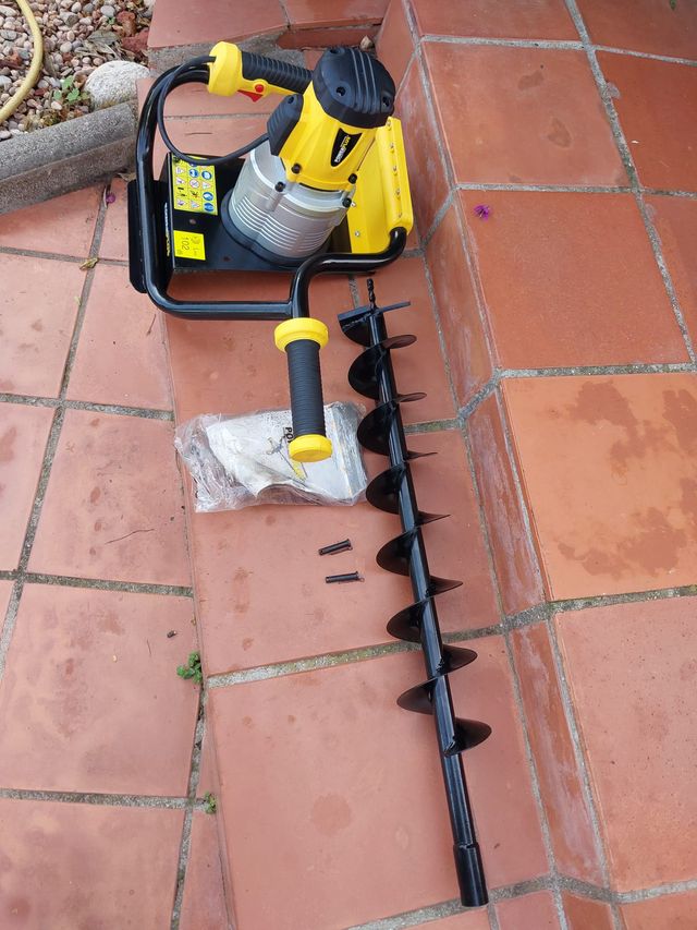 Perforadora Eléctrica Tierra 1200W