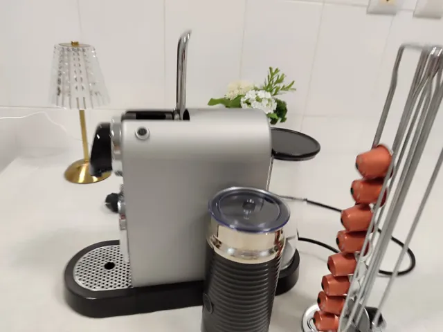 Cafetera Nespresso Krups + Aeroccino