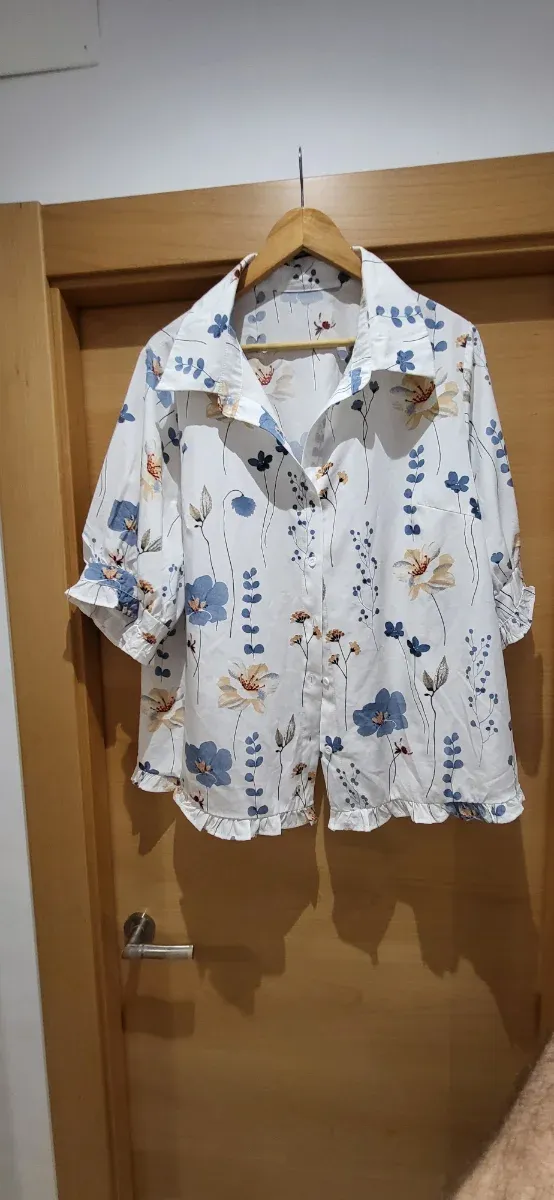 Camisa estampada flores