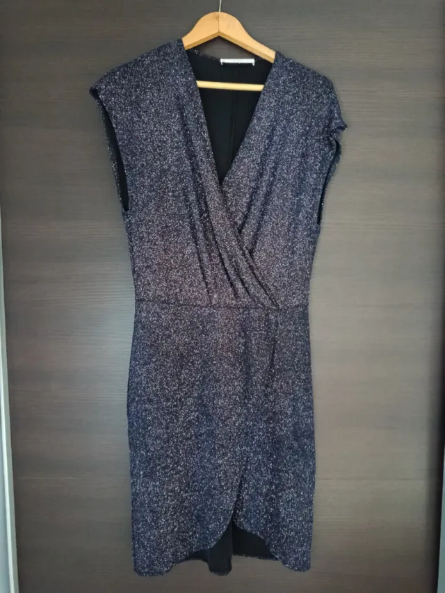 Vestido brillante plateado y negro