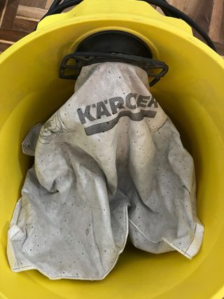 Aspiradora Karcher Amarilla urge