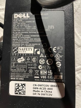 Cargador Dell portátil. oferta
