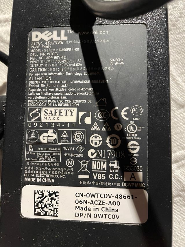 Cargador Dell portátil. oferta