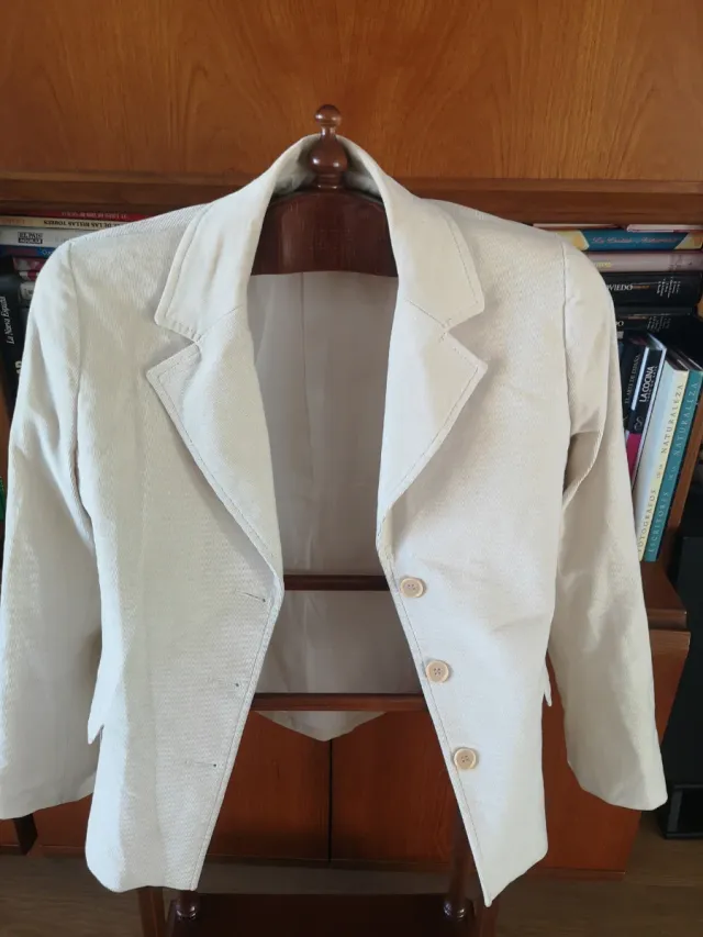 Chaqueta de señora, Talla 44.