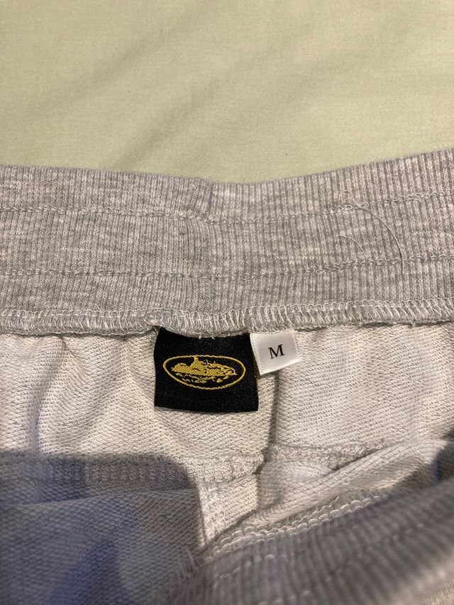 Chándal gris con logo