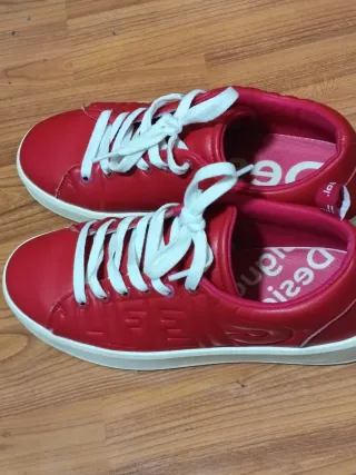 Zapatillas Rojas con Blanco