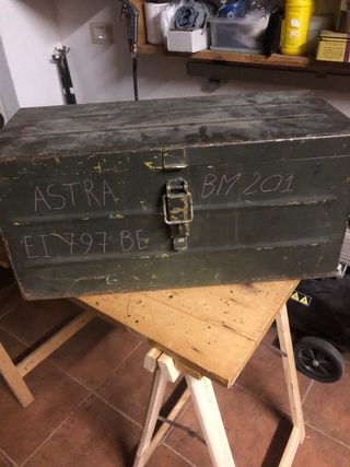 Cassa in ferro per attrezzi