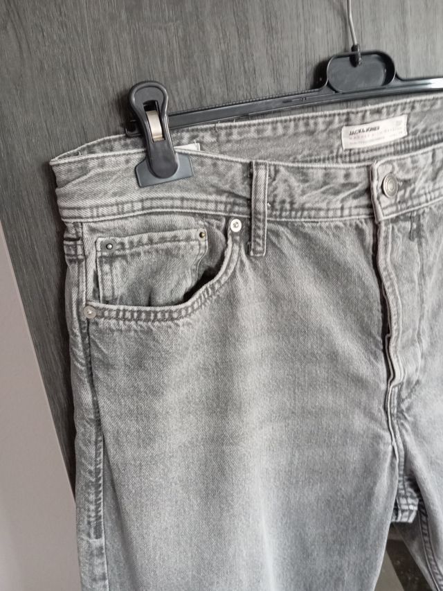 Vaqueros grises hombre talla 44