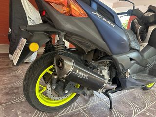 Yamaha XMAX 300