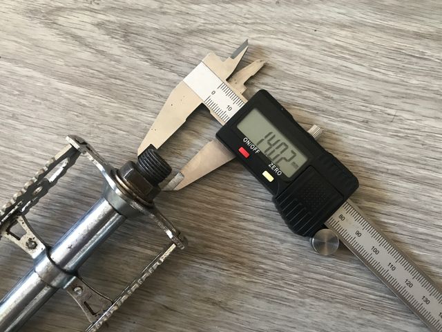 Pedali per bicicletta classici tipo notarile