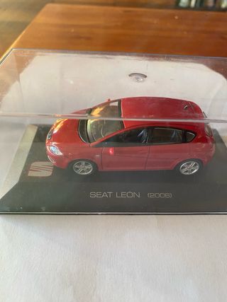 Coche miniatura SEAT León 2006