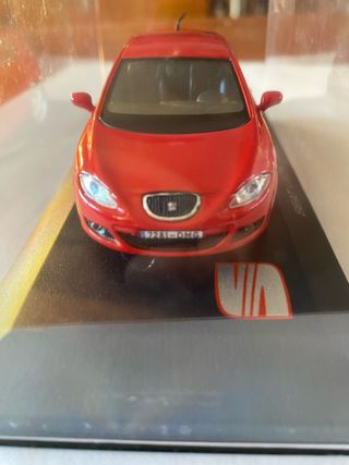 Coche miniatura SEAT León 2006