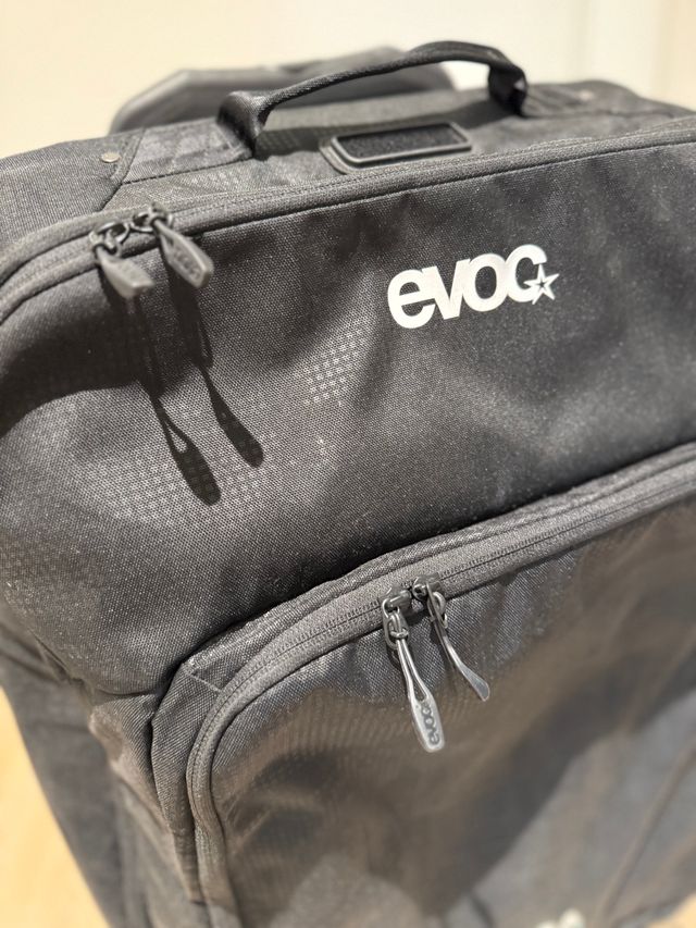 Maleta Grande EVOC