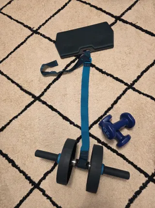 2 Mancuernas de 2kg cada una y Rueda Abdominales