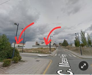 Dos solares urbanos de 204 m² cada uno