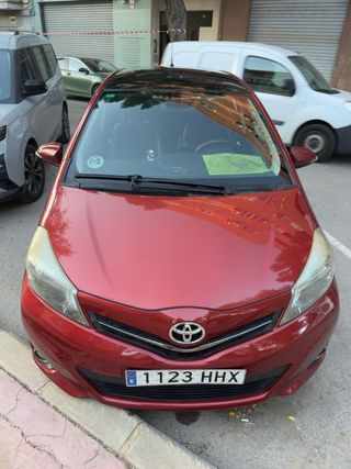 Toyota Yaris 2012