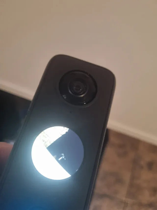 Cámara Insta360 ONE X2 Negra + soporte