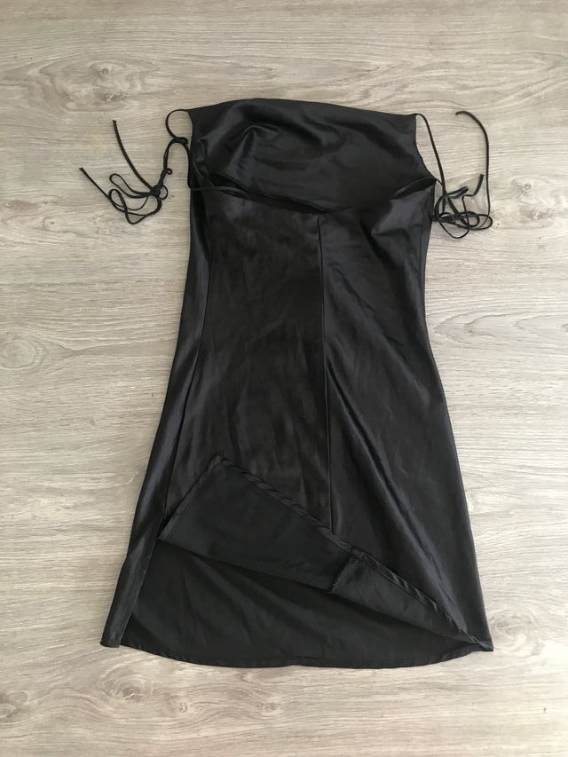 Mini abito nero in satin con spalline regolabili T.XS