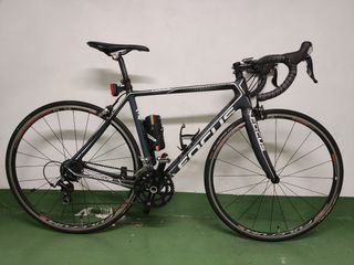 Bicicleta Carretera Carbono Focus Cayo evo