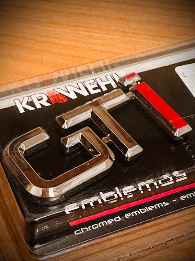 Emblema cromado "GTI" - KRAWEHL