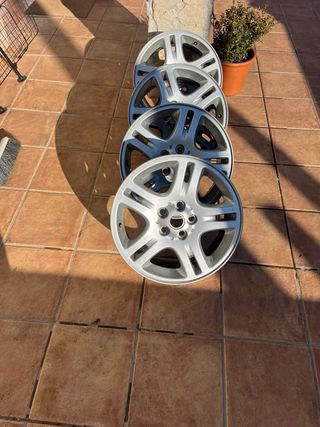 Llantas 18” Range Rover Sport 2004 con tornillos