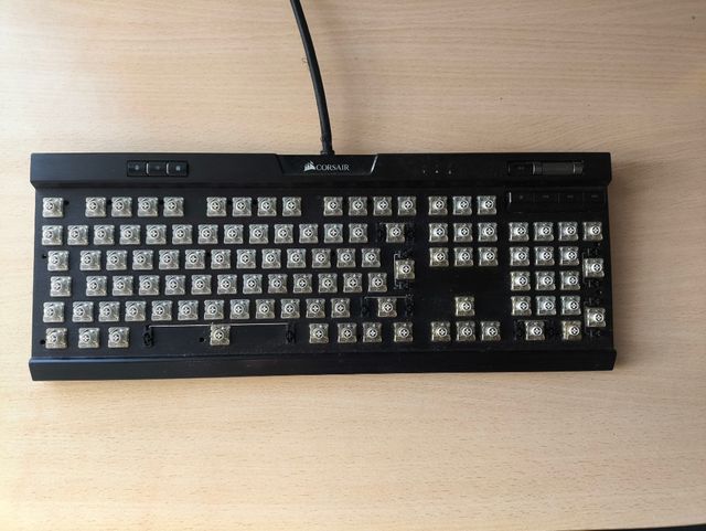 Corsair K70 RGB MK.2 Low Profile Averiado