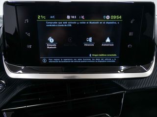 PEUGEOT e2008 Electrico Allure 136 100kW